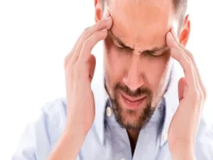 لماذا يشعر الكثيرون بالتعب والصداع والنعاس طوال اليوم؟ الأسباب الحقيقية وراء الأعراض الغامضة!